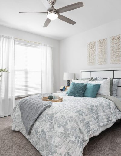 Bedroom With Bed & Lamps