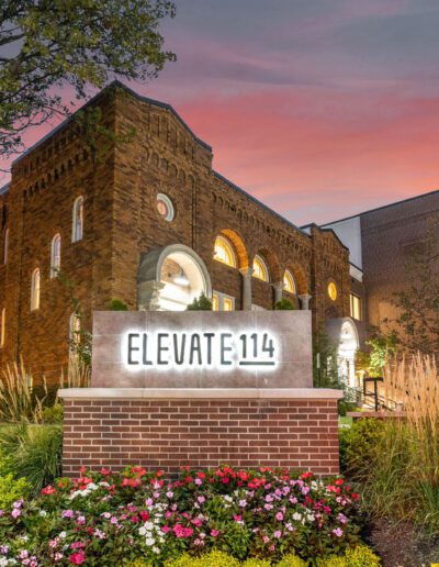 Luxury One & Two Bedroom Apartments-Elevate 114